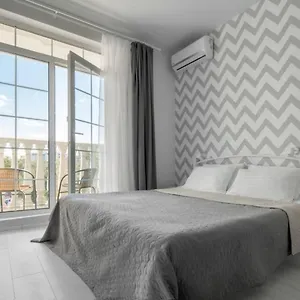 Comfort House Отель